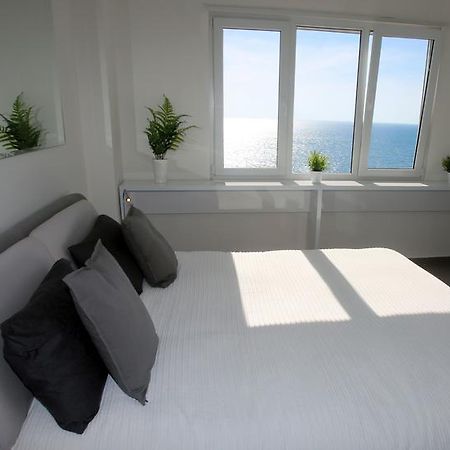 White Residence Luxury Apartments Sarandë Pokoj fotografie