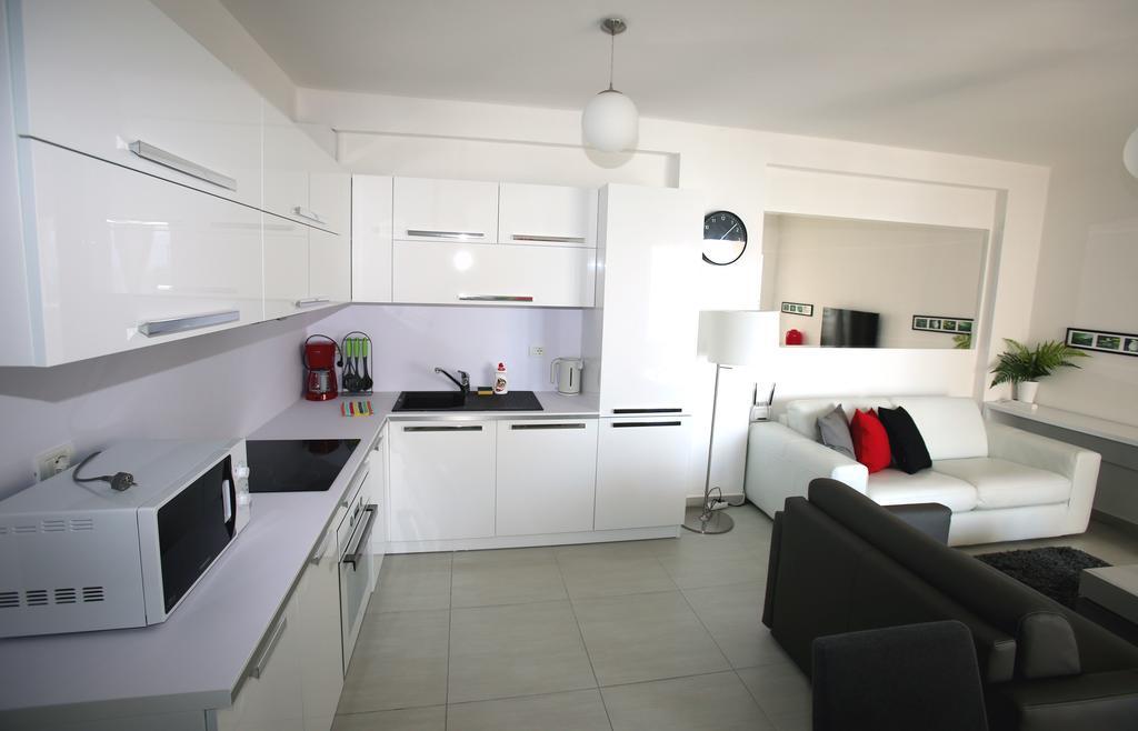 White Residence Luxury Apartments Sarandë Exteriér fotografie