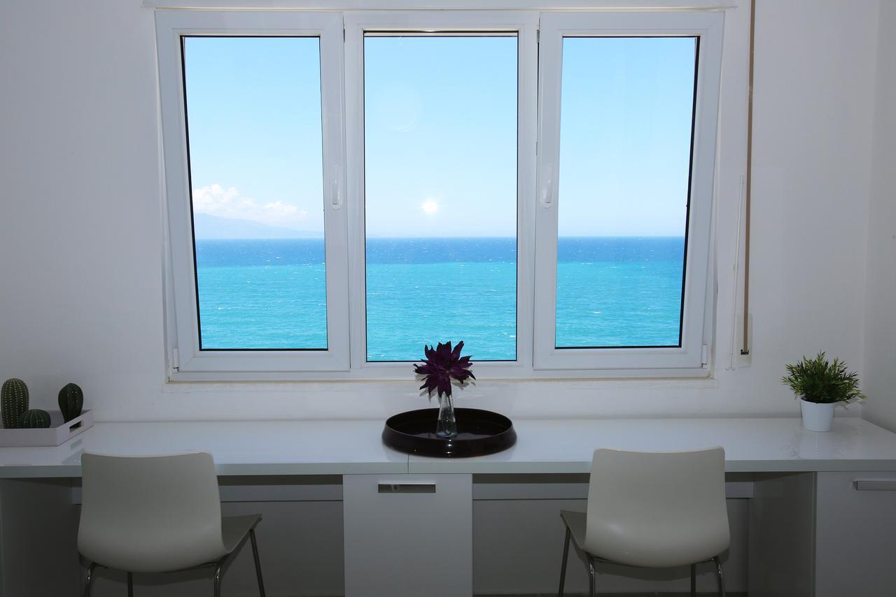 White Residence Luxury Apartments Sarandë Exteriér fotografie