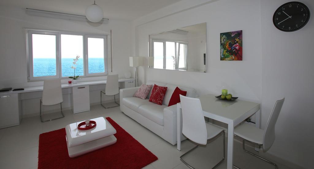 White Residence Luxury Apartments Sarandë Exteriér fotografie